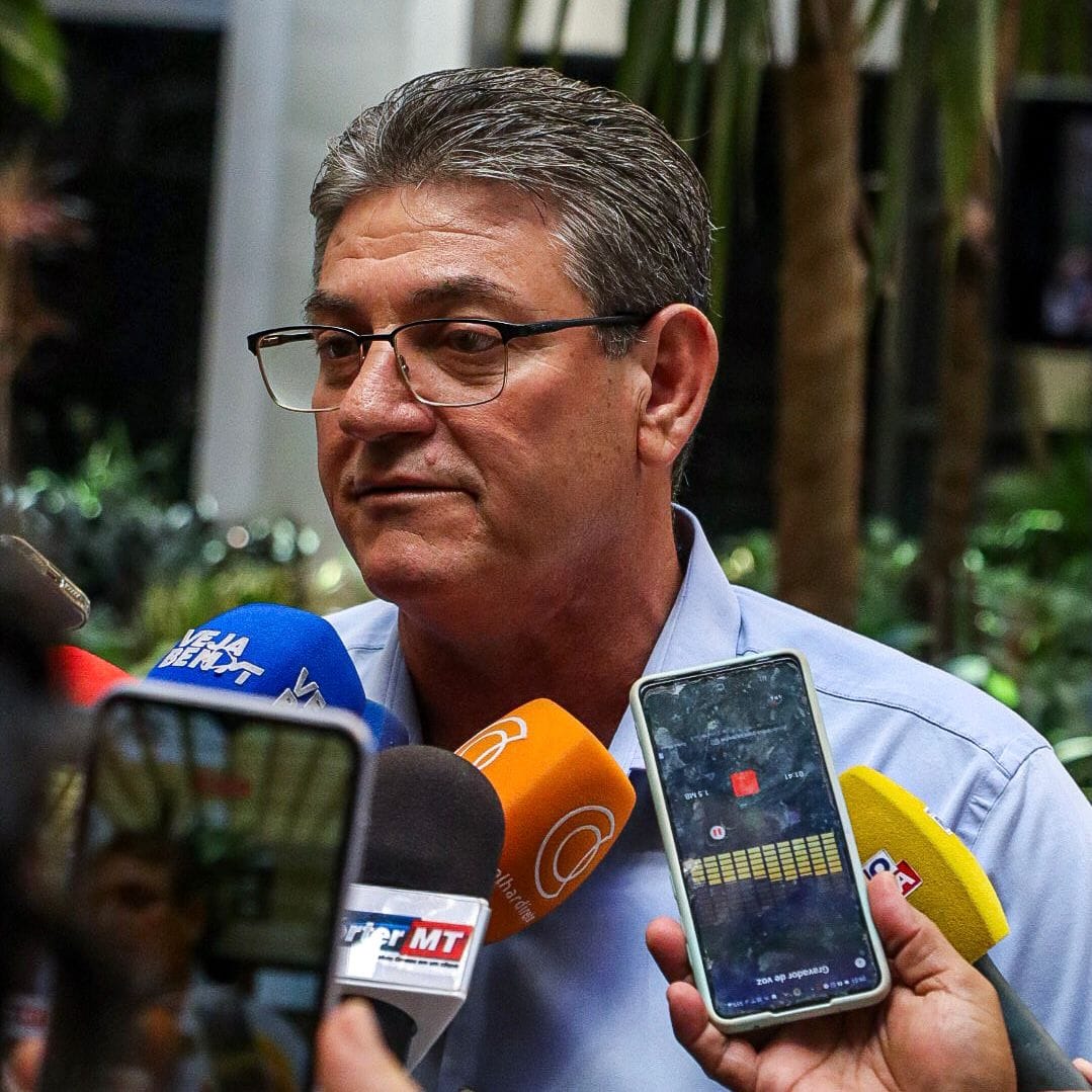 “Mato Grosso virou referência internacional”, afirma Moretto em assinatura de contratos de rodovias