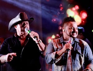 Renan & Ray são atração nacional da 33ª Festa do Peão Pantaneiro no sábado