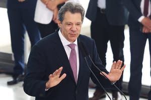 Haddad afirma que governo define nesta terça-feira (21) medidas para recompor o Orçamento de 2026