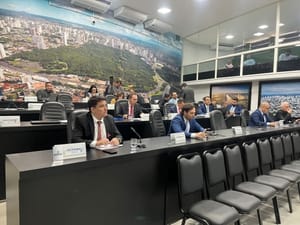 Vereadores aprovam proposta que regulamenta o adicional de insalubridade aos profissionais de saúde