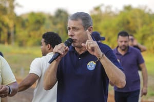 Decisão judicial acolhe pedido de prefeito e ordena remoção de vídeo por alegada distorção de contexto