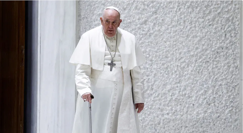 Papa Francisco passa por terapia respiratória e tem boa