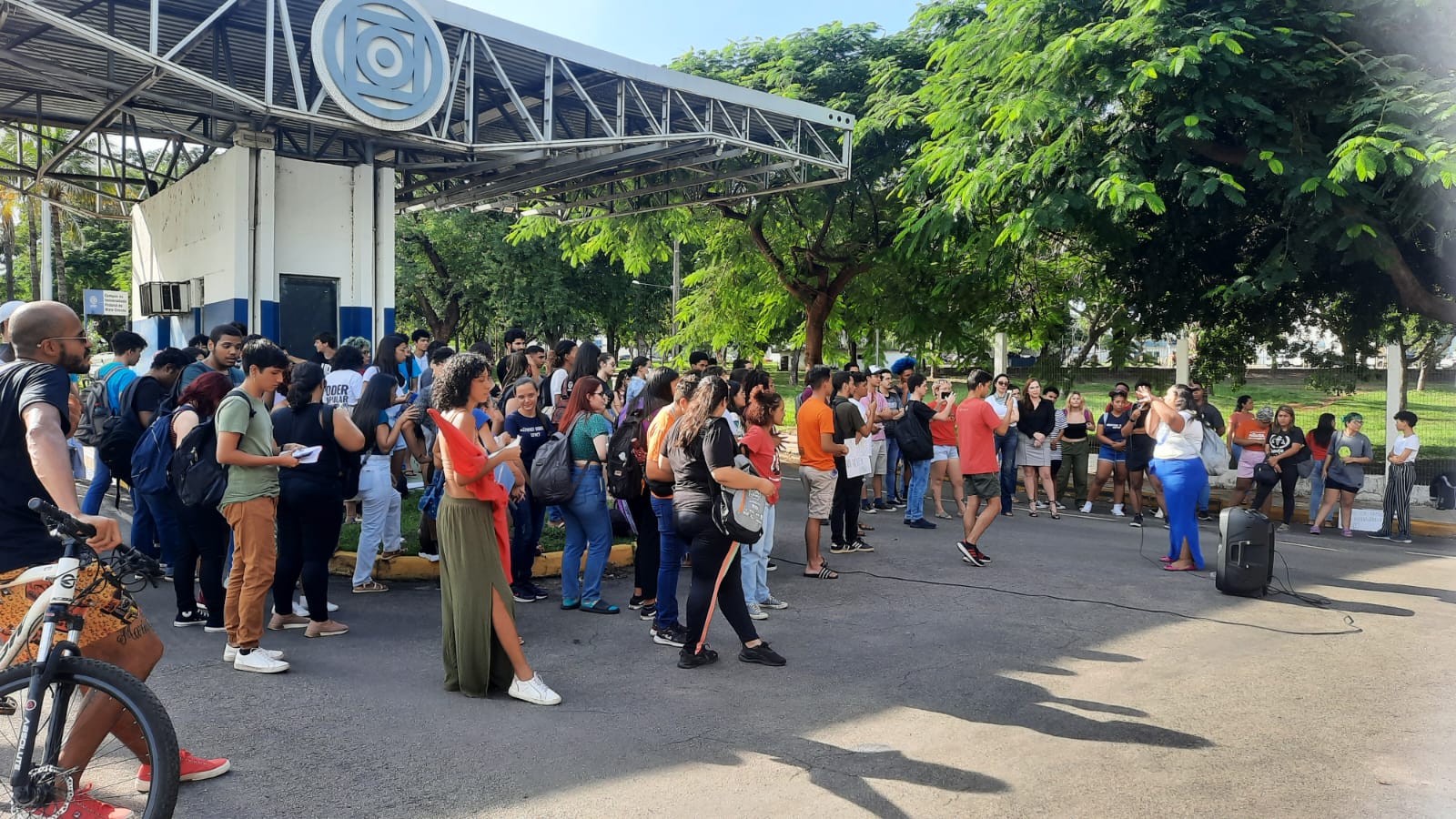 Servidores da UFMT e do HUJM aderem à greve nacional - Mato Grosso Mais :  Notícias de Cuiabá e Mato Grosso